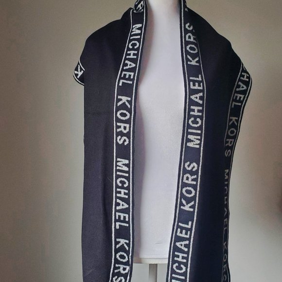 NWT MICHAEL KORS Women's Knit Long Scarf Logo Name Black & Metallic Silver Gift - Picture 3 of 8